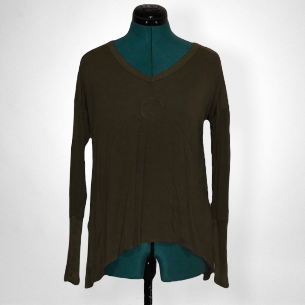 Urban Mix Long-sleeve Top - Picture 2 of 10